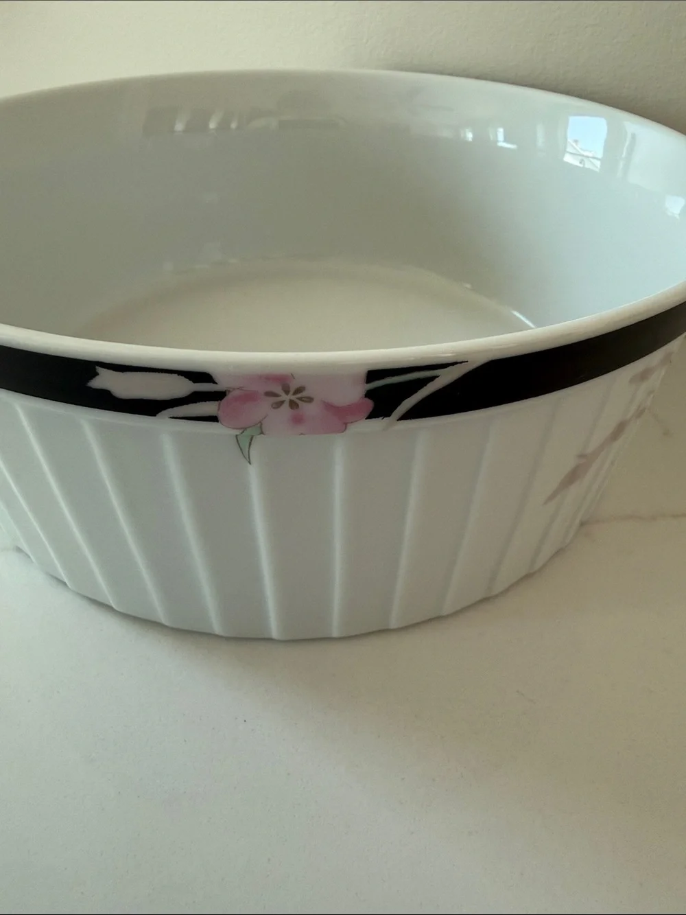 Vintage Mikasa Charisma Black Ultra Ceram Bake & Serve UP025 Soufflé Dish 7.5”